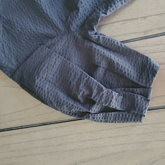 Levi's Blouse with Puff Sleeves, Black, XS NWTs - Picture 2 of 7